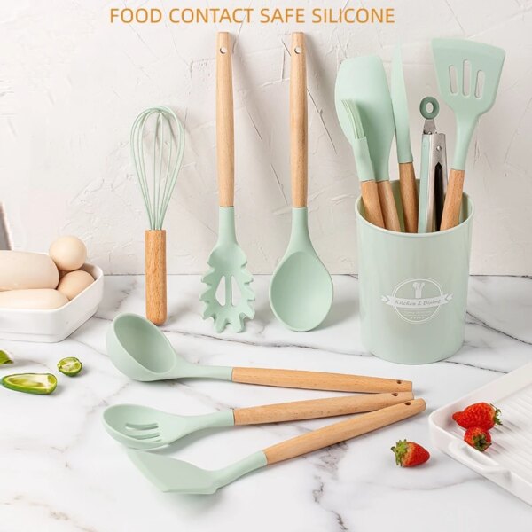 Silicone Kitchen Utensils Set Non-Stick Cookware for Kitchen Wooden Handle Spatula Egg Beaters Kitchenware Kitchen Accessories