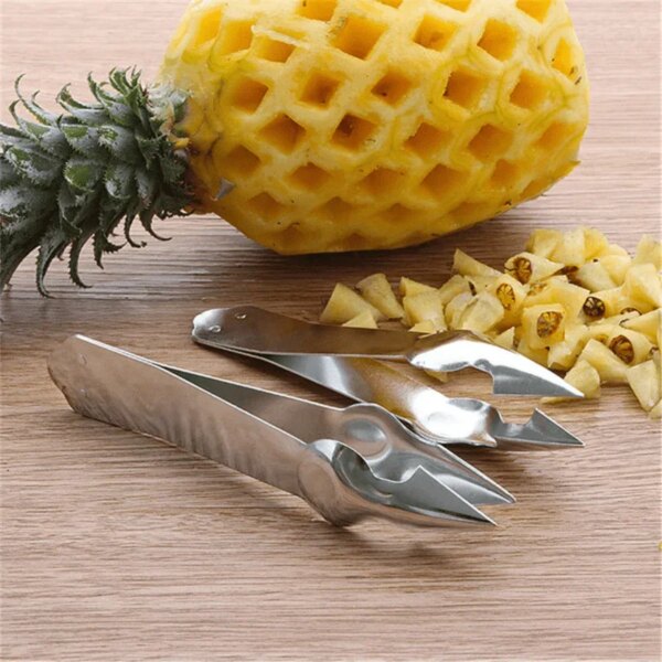 Stainless Steel  Pineapple Corer Slicer  Strawberry Huller Fruit Peeler Cutter Kitchen Knife Gadget Pineapple Slicer Clip