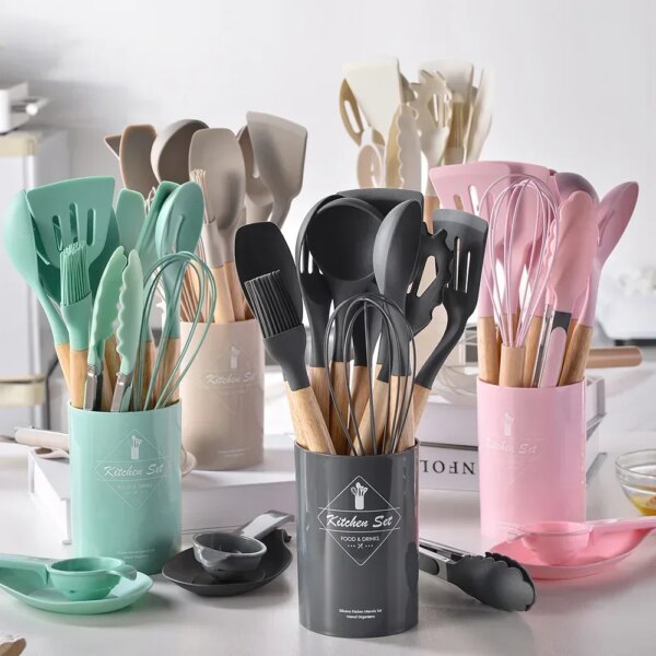 12PCS Silicone Kitchenware Non-Stick Cookware Kitchen Utensils Set Spatula Shovel Egg Beaters Wooden Handle Cooking Tool Set